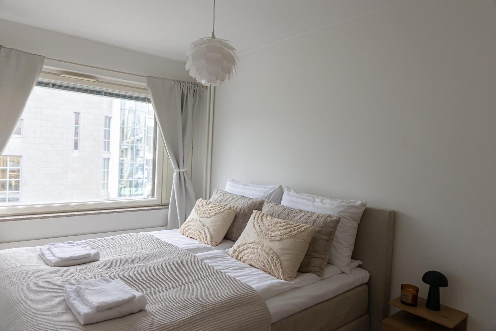 רובניימי Aurora Central Suite IV מראה חיצוני תמונה