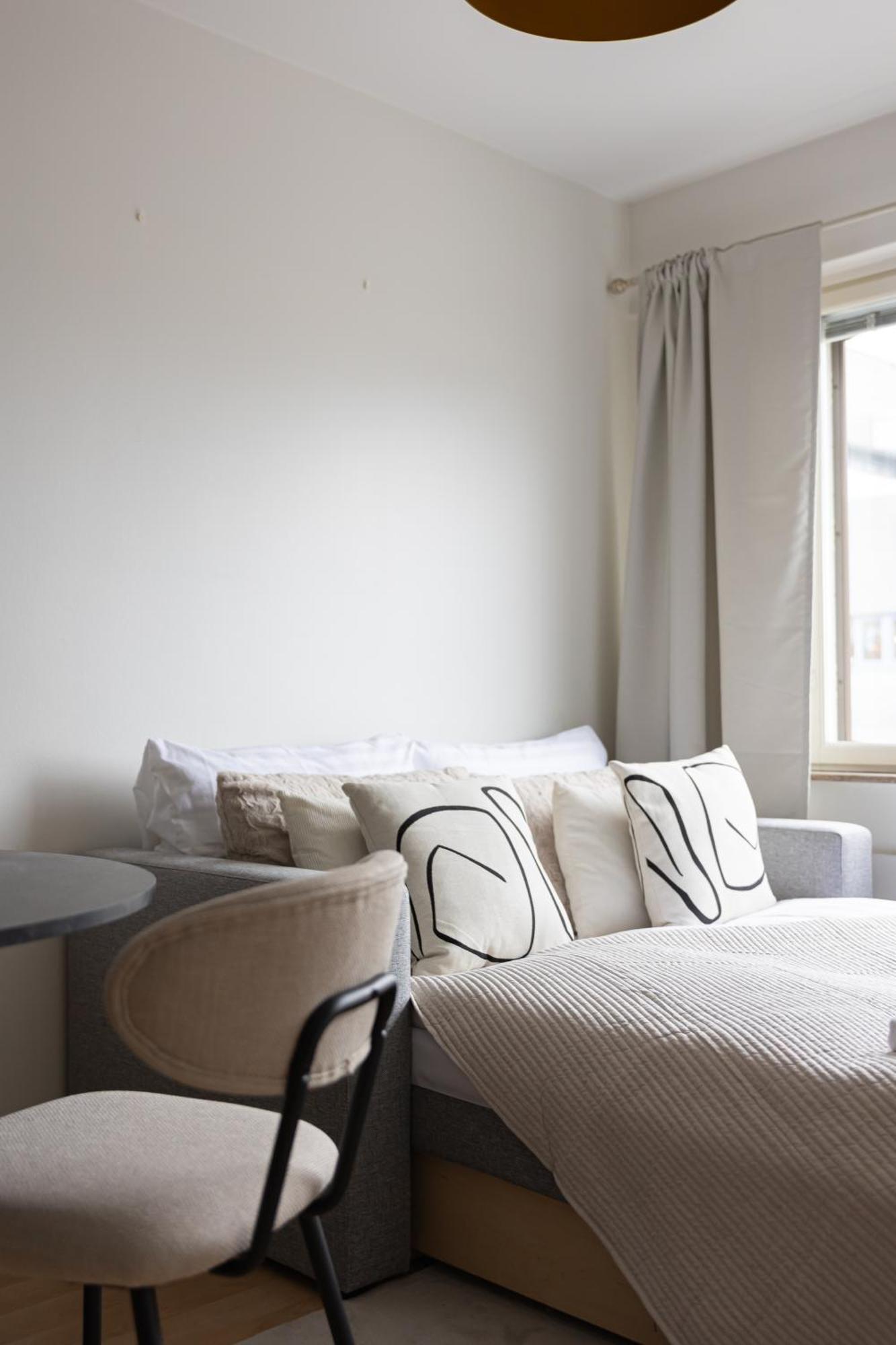 רובניימי Aurora Central Suite IV מראה חיצוני תמונה