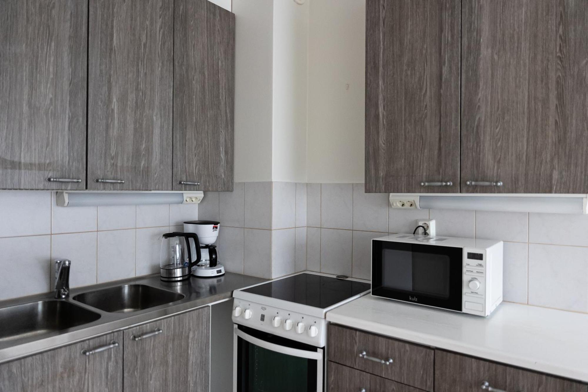 רובניימי Aurora Central Suite IV מראה חיצוני תמונה