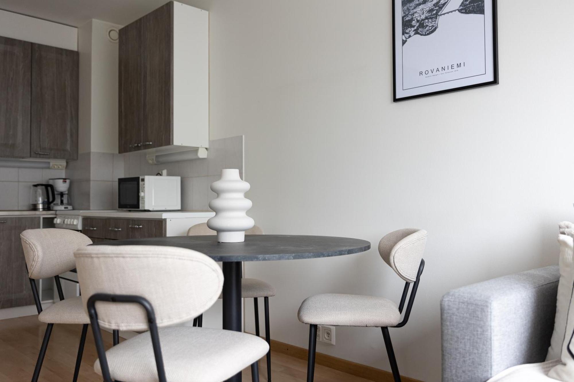 רובניימי Aurora Central Suite IV מראה חיצוני תמונה